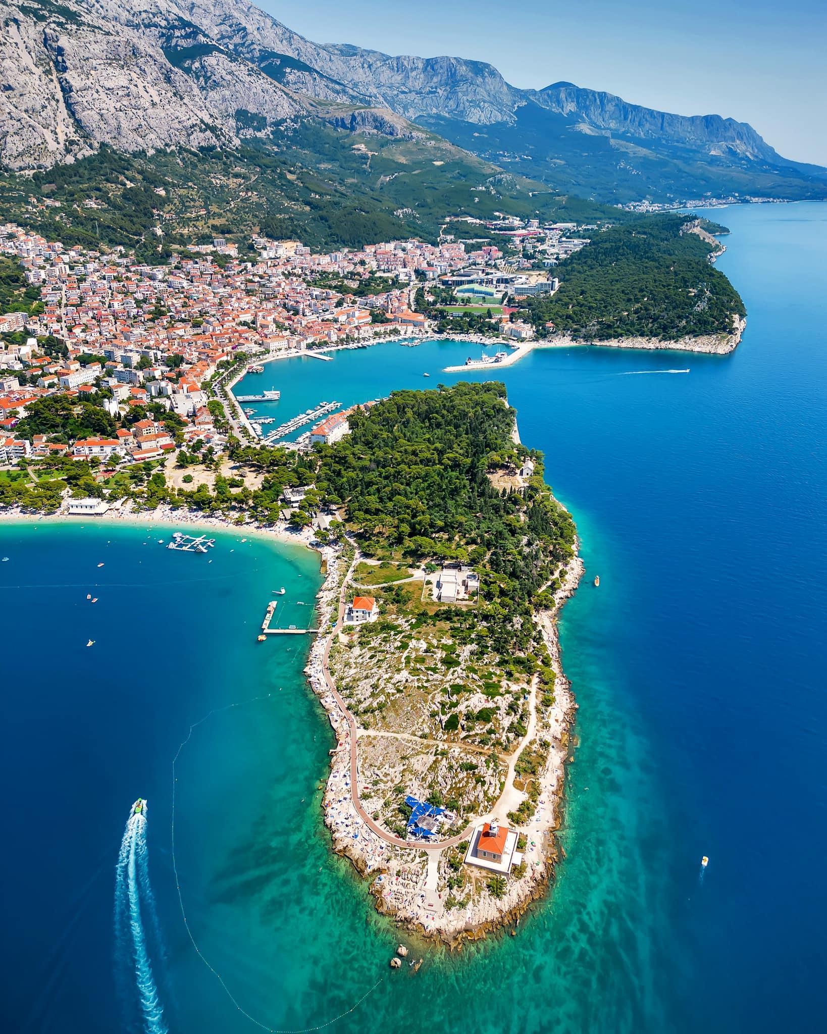 Baden am Leuchtturm: Ein Logenplatz an der Adria