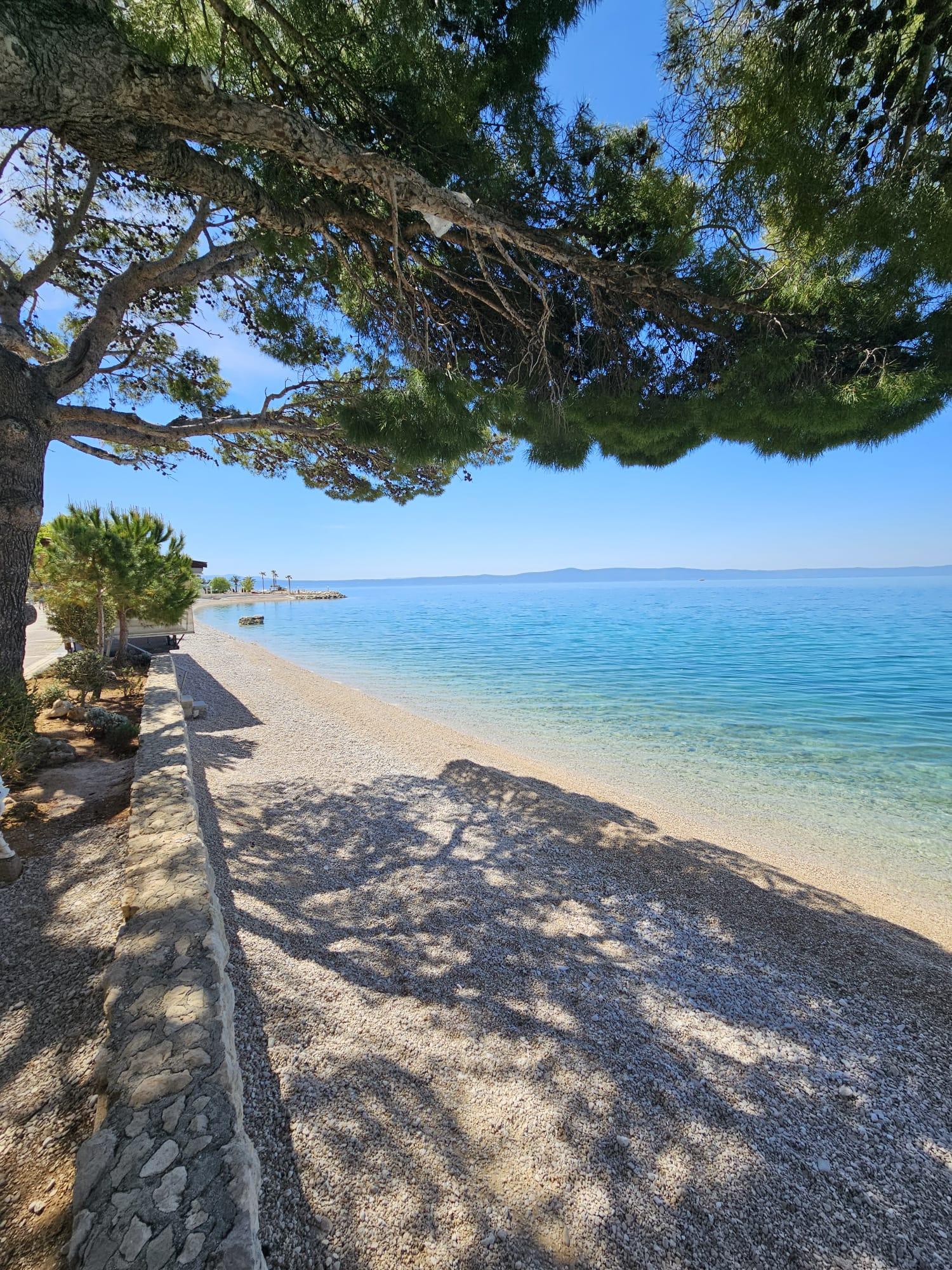 13:30 – Borové lesy a křišťálově čisté moře