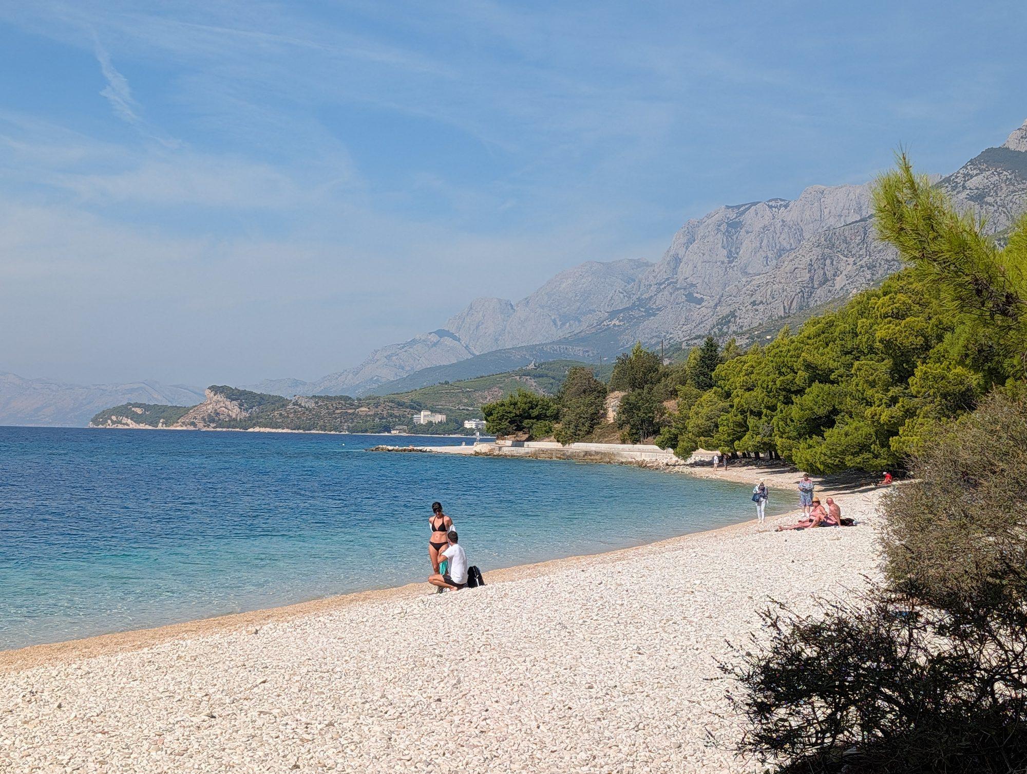 Dračevac Beach: Facilities & Amenities