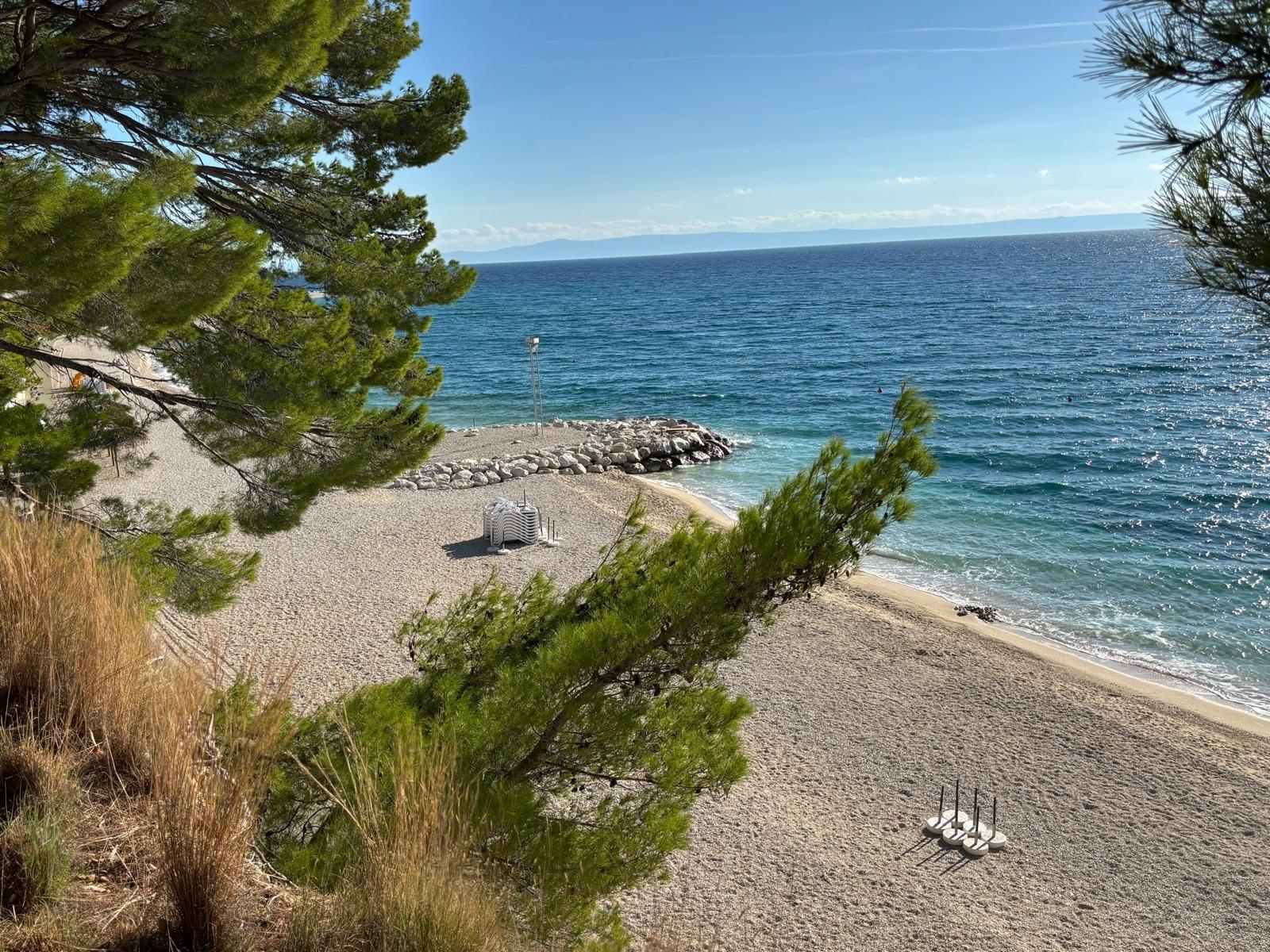 Urania Beach: Practical Tips for Your Visit