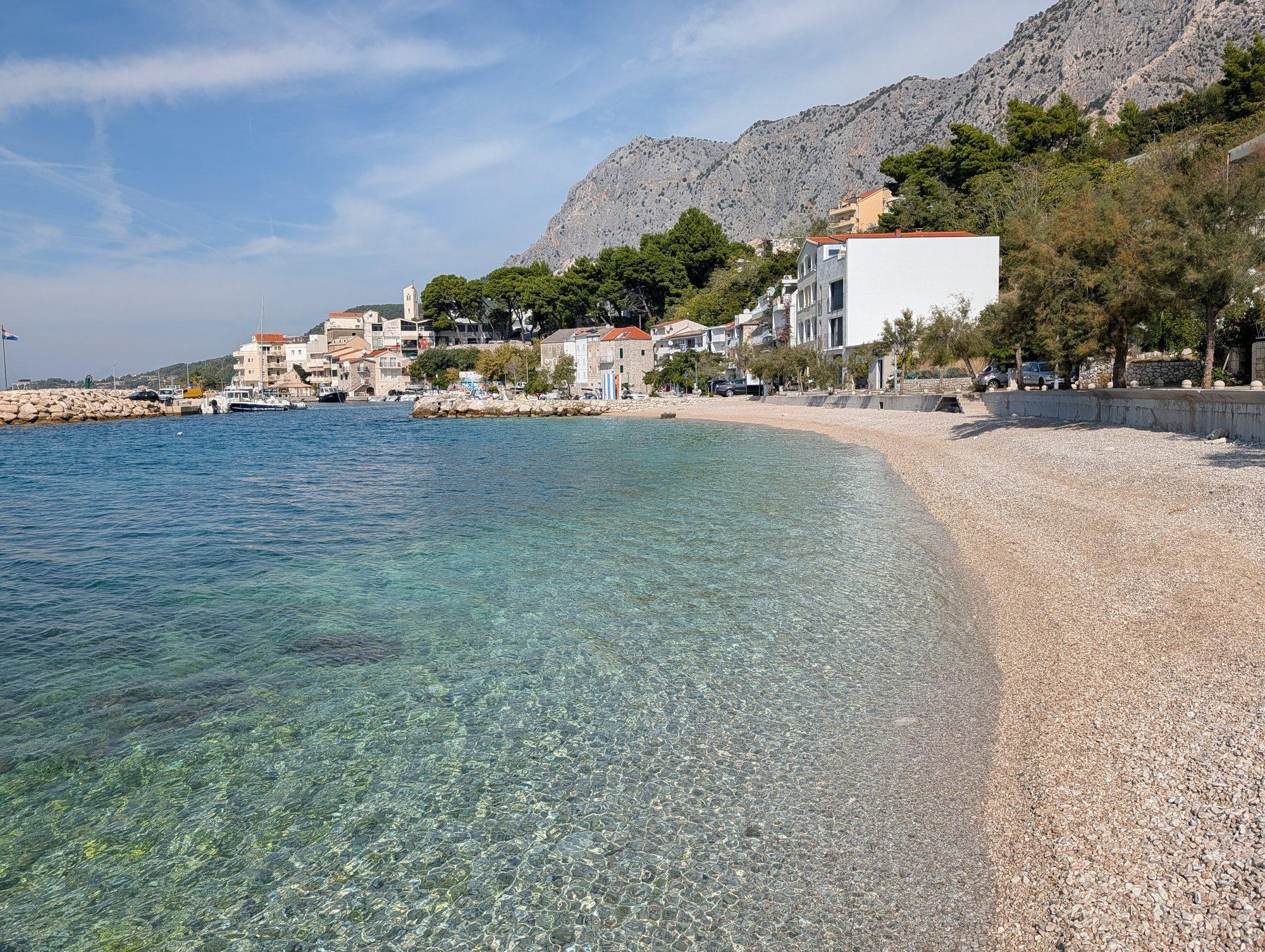 Izbitac Strand, Podgora