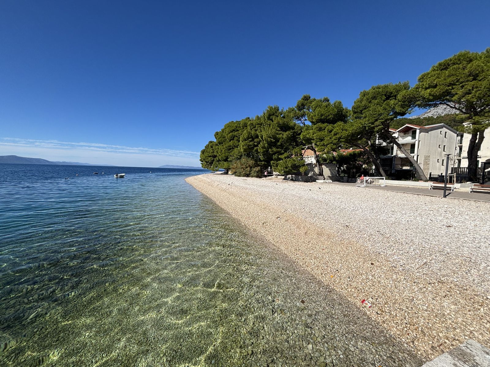 Strand Mala Duba, Podgora