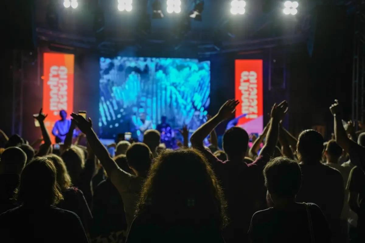 festival_1.jpg