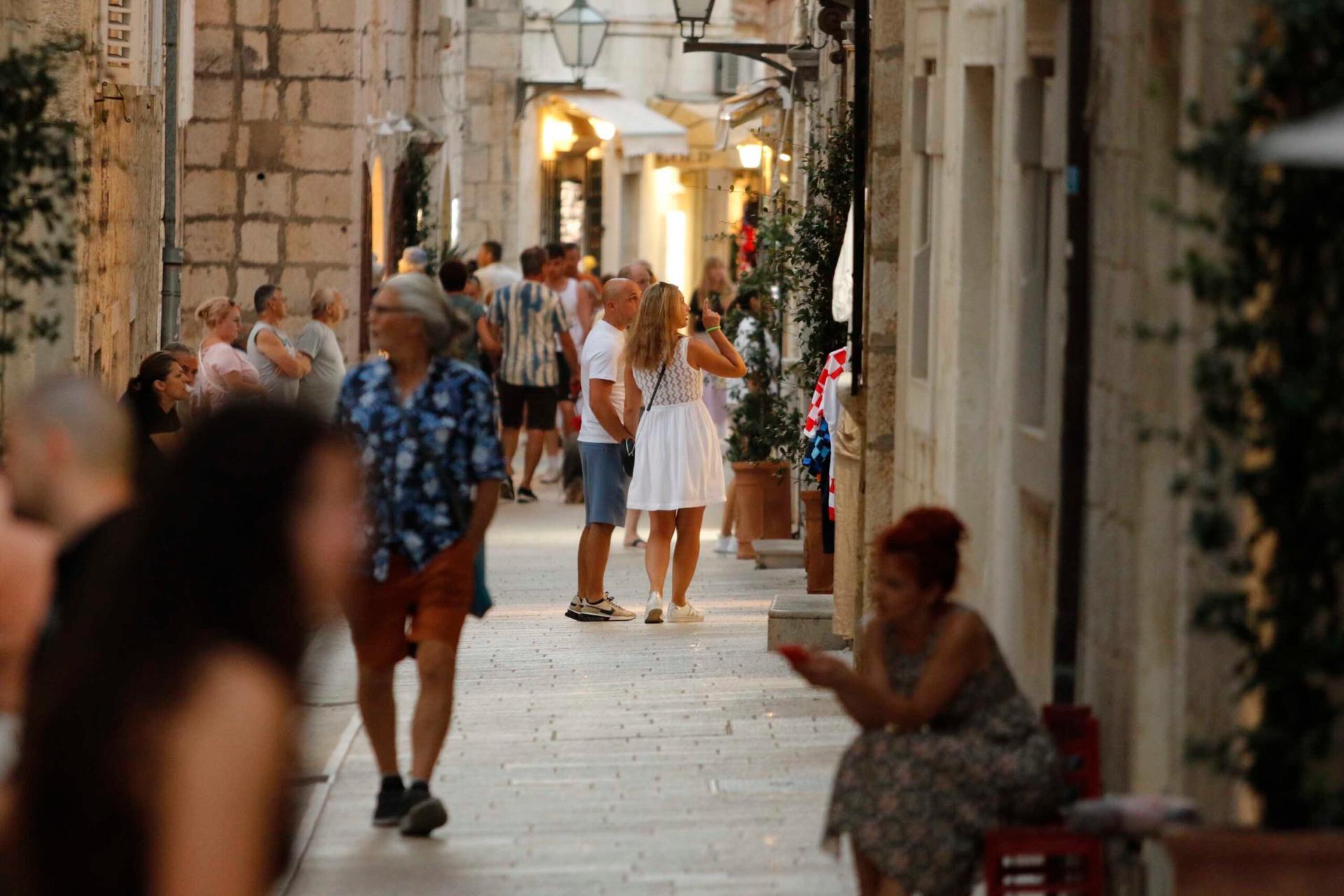 Relaxed Excursions & The Charm of Old Town