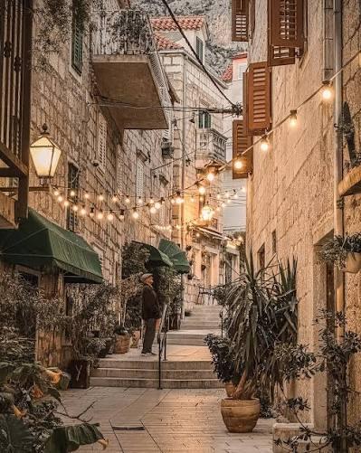 Is Makarska Worth Visiting in Late October?