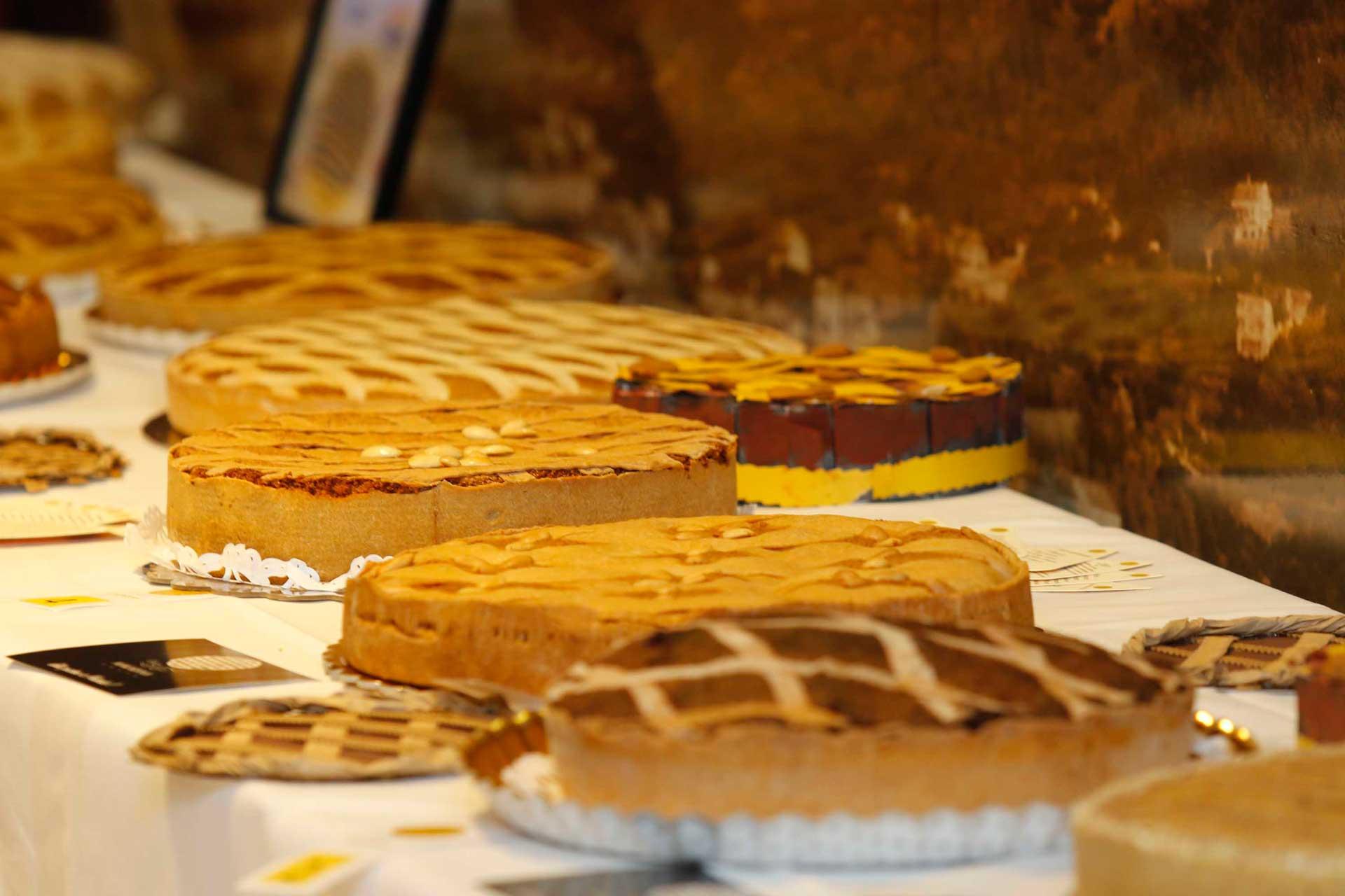 1. Taste Authentic "Torta Makarana"