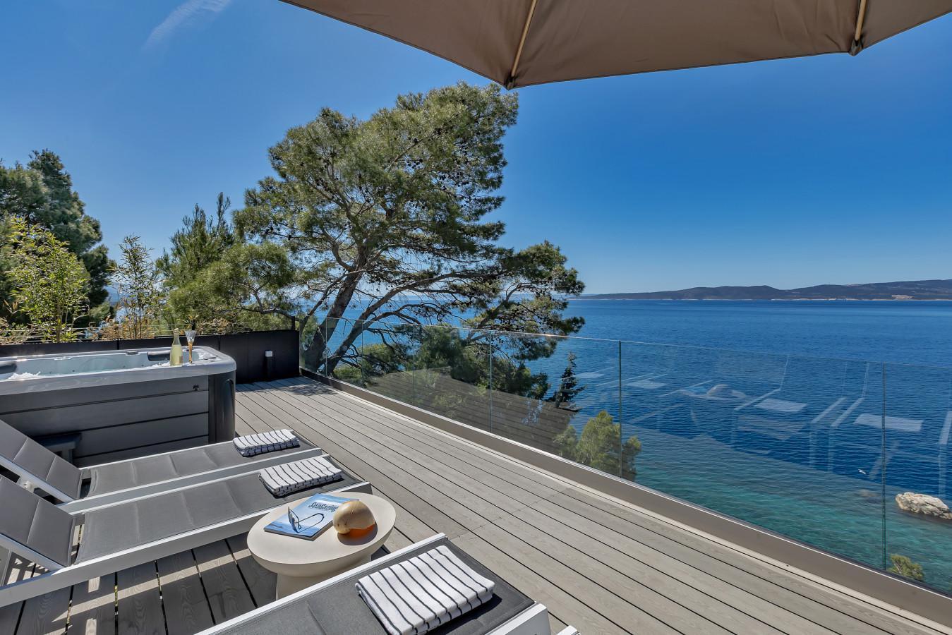 6. Beach House Tramonto: The Brela Option Closest to the Water