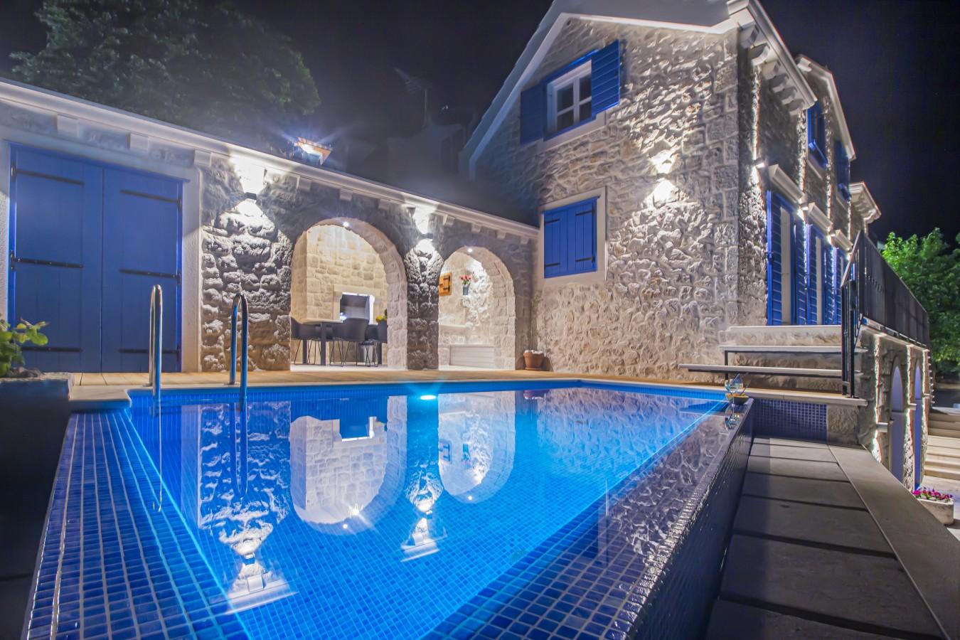 Incredibly beautiful Stone House "Villa Lota" - view 4